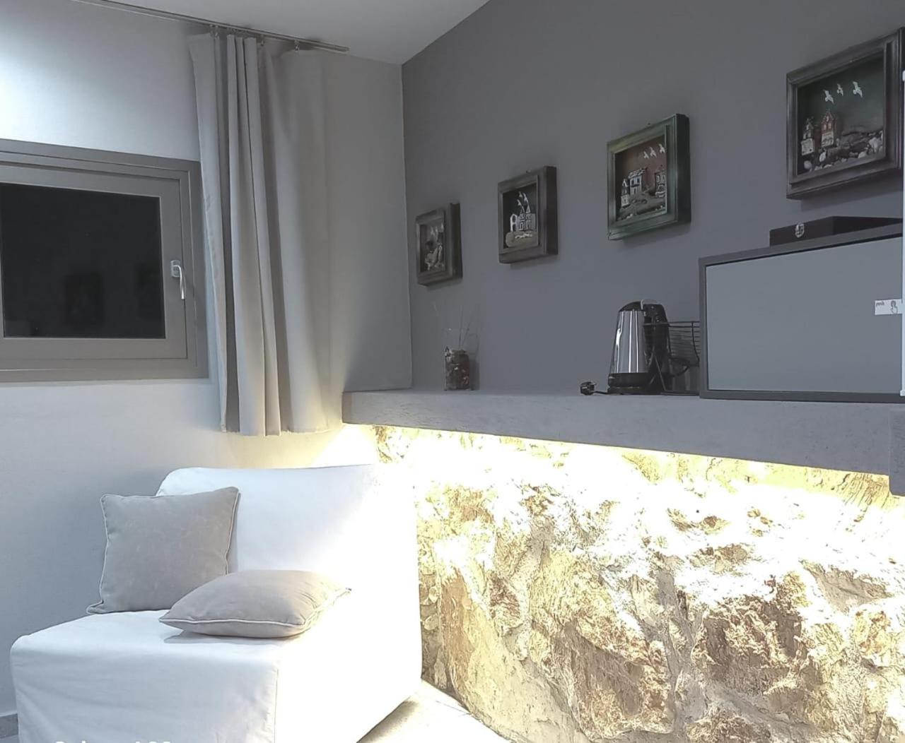 Core Luxury Suites (Adults Only) Skiathos Town Exterior photo